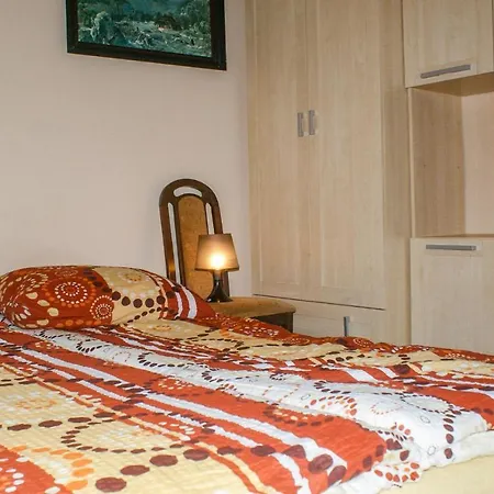 Stunning In W/ 2 Bedrooms